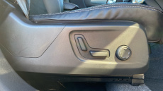 Volvo Xc40 2.0 B4P R DESIGN Pro 5dr Auto Petrol Estate